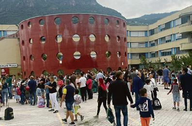 La Puglia torna a scuola: bonus libri, ma i rincari già oltre il 15%