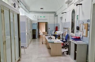 Manduria, in reparto mancano medici: «Nefrologia rischia il collasso»