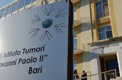 Bari, infermieri dell'Oncologico indagati: «Spettacolarizzati come Totò Riina»