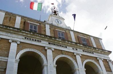 Andria, la transazione del Comune per la parcella all'avvocato fa discutere