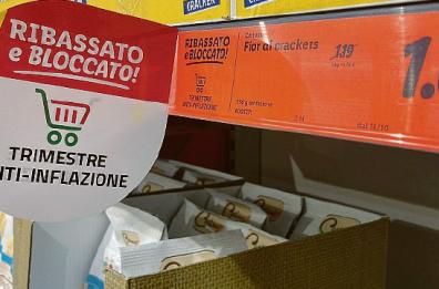 Taranto, la crisi morde e il carrello della spesa è sempre più vuoto