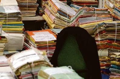 La «mala-burocrazia» frena Puglia e Basilicata: ecco la classifica