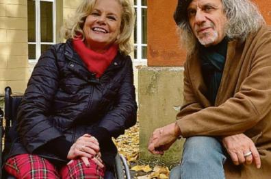 «A spasso con te», Fiamma Satta incontra Bergonzoni