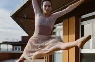 La ballerina di Taranto Roberta Di Laura a «E viva il videobox»