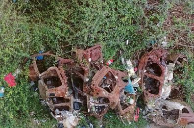 Bat, a 10 anni di distanza scoperta altra discarica di auto rubate nella stessa cava