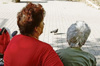 Lavoro, la Puglia a caccia di 200mila colf e badanti