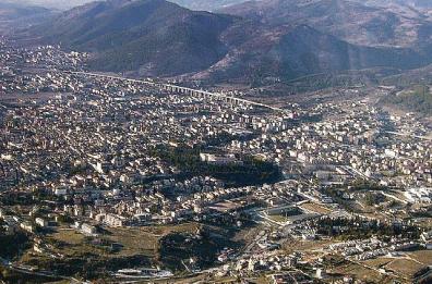 L’Aquila, 15 anni dopo il sisma documentario sulla rinascita della città dalla doppia anima