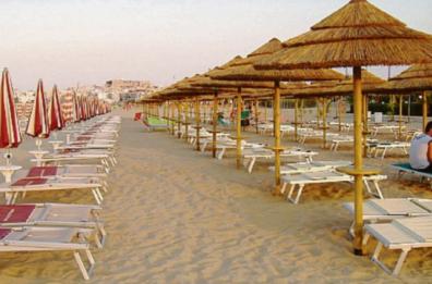 In Puglia lidi aperti dal 23 maggio al 13 settembre: firmata l'ordinanza In Puglia lidi aperti dal 23 maggio al 13 settembre: firmata l'ordinanza