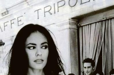 Chiude il Caffè Tripoli, storico locale di Martina Franca: qui la foto con la Cucinotta