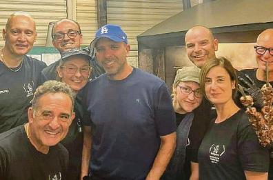 Calata di vip a Cisternino: ci sono Ghali, Timperi e Checco Zalone