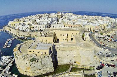 Gallipoli e il turismo, basta polemiche serve programmazione