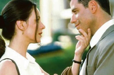 Travolta veterano del Vietnam indaga su un traffico d’armi nel film «La figlia del generale»