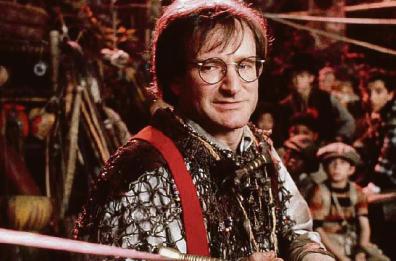 Nel film «Hook - Capitan Uncino» Peter Pan diventato adulto e perde la memoria del passato