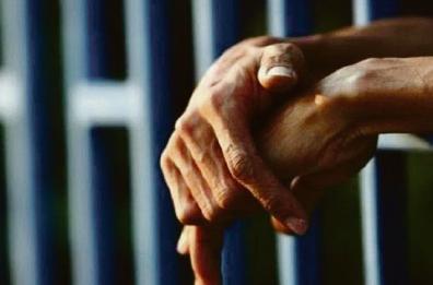 Conversano, i compagni di cella avviano una raccolta fondi per la mamma malata di un detenuto