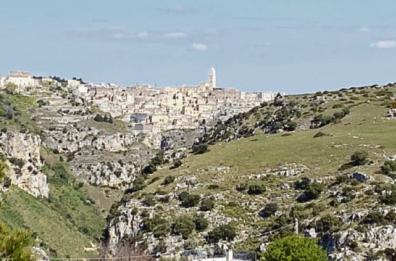 Le fratture che viviamo tra persone e territori
