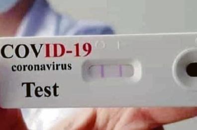 Test per il Covid scaduti ma ancora in vendita: sequestrate le confezioni a Nardò