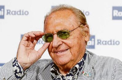 Arbore celebra i cento anni della radio italiana Arbore celebra i cento anni della radio italiana