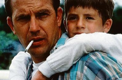 Nel film &laquo;Un mondo perfetto&raquo; diretto da Clint Eastwood la fuga folle di due detenuti