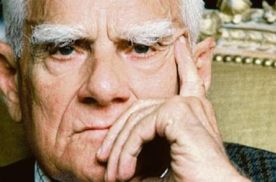 Il protagonista di «Italiani» è Alberto Moravia