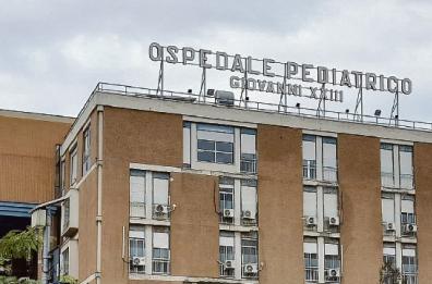 L'Università non vuole perdere l'ospedale pediatrico di Bari. E in Consiglio regionale è lite in maggioranza