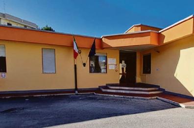 Furti nelle scuole, due colpi in 6 giorni a Bitonto: scatta l’arresto bis per un ladro «seriale»