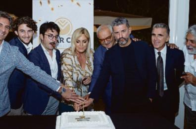 Cigar Club a Bari, dieci anni e tanti progetti: ecco il presidio per l’arte del fumo «lento»