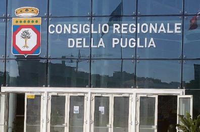 Regione, il sindaco di Grottaglie va alla Consulta: «Sospendere la norma antisindaci, in Puglia democrazia a rischio»