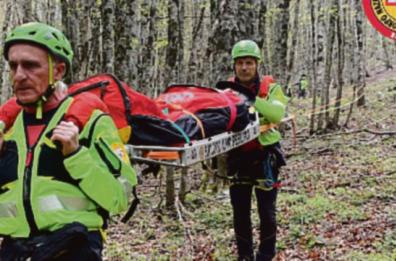 Escursionista 69enne salvata sul Pollino dal Soccorso alpino e dagli speleologi
