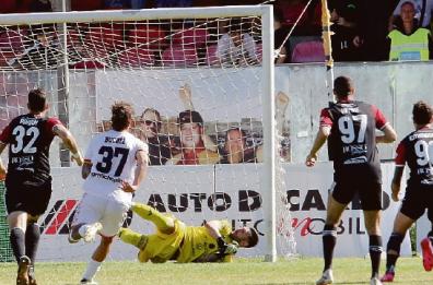 Foggia, l’orgoglio di Perina: «Salvezza voluta col cuore»