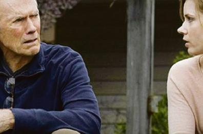 Clint Eastwood versione talent scout non vuol mollare il baseball Ad aiutarlo sarà la figlia avvocata