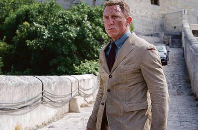 Liberare uno scienziato rapito è la missione di James Bond nel film girato a Matera e Gravina