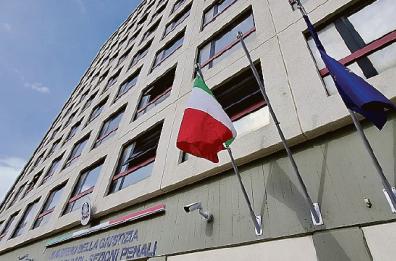 Bari, abusi sessuali su una 14enne, assolto e condannato per sottrazione di minore