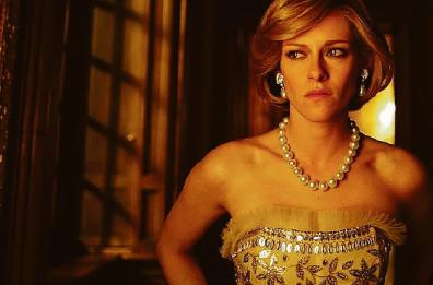 Le continue voci di tradimenti e la decisione di lasciare Carlo nel biopic di Larraìn su Diana