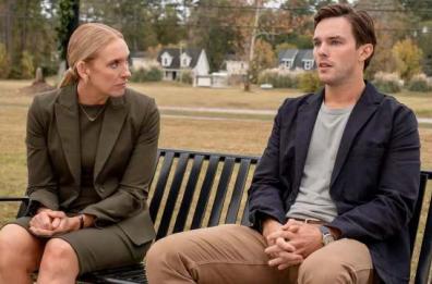 Giurato di un processo scopre di essere il colpevole nel film di Clint Eastwood Giurato di un processo scopre di essere il colpevole nel film di Clint Eastwood