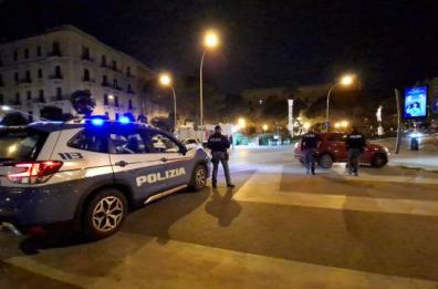 Il Natale in nero dell’abusivismo a Bari; tra botti, mendicanti e vu’cumprà