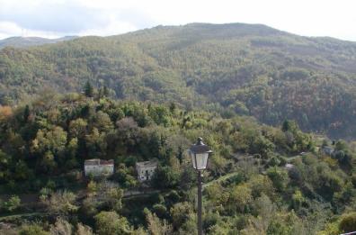 Le forbici di Calderoli potrebbero tagliare i Comuni di montagna di Puglia e Basilicata