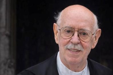 Bari dice addio al giudice Carlo Curione: fu il pm dell&rsquo;omicidio Petrone