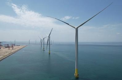 Eolico offshore al largo di Bari Barium Bay, maxi parco galleggiante da 1.110 Mw