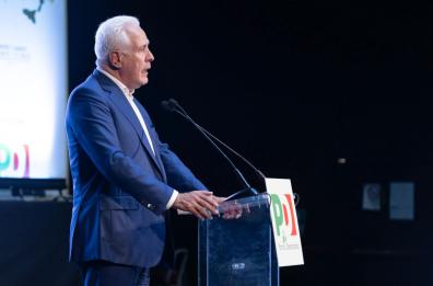 Sondaggio on line M5s, vince si ad alleanza con PD per regionali Toscana