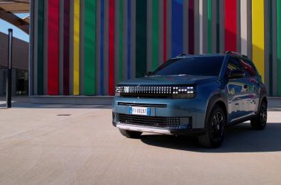 Grande Panda, con la versione a benzina Fiat completa la gamma