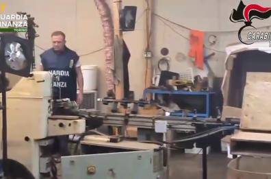Contrabbando, sequestrati nel Torinese 7 siti di produzione sigarette