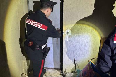 Detenzione e spaccio di droga a Ostia, 12 arresti