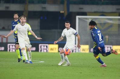 Verona-Lazio 0-1, al Bentegodi decide l&rsquo;autorete di Nelsson
