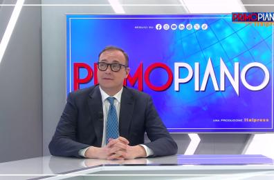 Cerno "Il tradimento ideologico rompe gli schemi del conformismo"