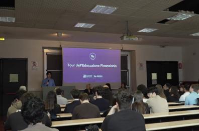 Al via tour di educazione finanziaria dedicato a previdenza e giovani