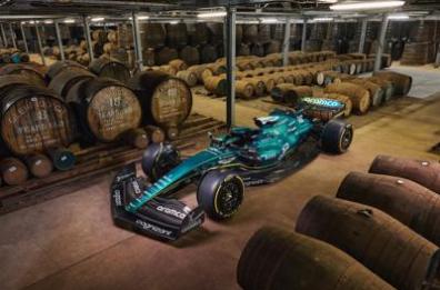 A Monza Glenfiddich e Aston Martin Formula One brindano con whisky speciale