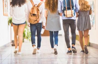 Adolescenti e malattie reumatiche, Sir: "Rientro a scuola aiuta a gestire patologia"