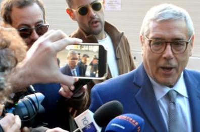 Inchiesta corruzione e appalti, arrestato Totò Cuffaro Inchiesta corruzione e appalti, arrestato Totò Cuffaro