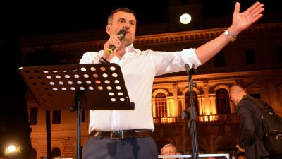 Bari, Decaro allo sprint finale. E a Salvini: «Noi terroni ma non "trimoni"»
