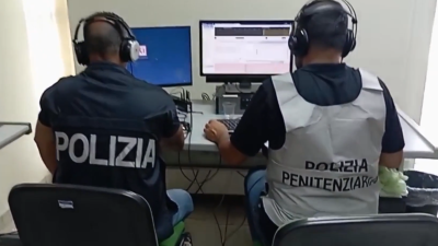 Droga dentro e fuori dal carcere, con microtelefoni e Postepay: a Taranto 25 arresti